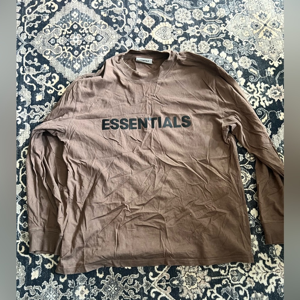 Essentials Long Sleeve T shirt